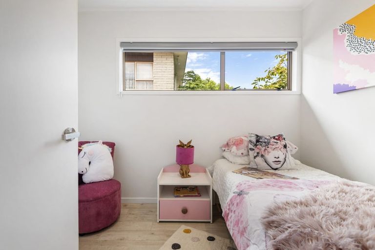 Photo of property in 86 Becroft Drive, Forrest Hill, Auckland, 0620