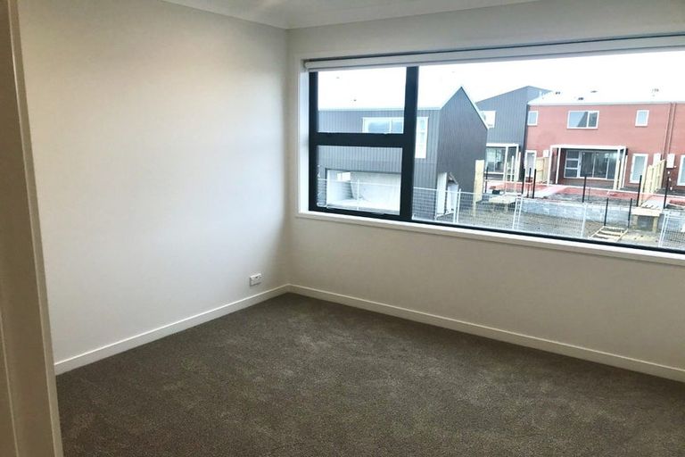 Photo of property in 10 Whimbrel Road, Flat Bush, Auckland, 2019