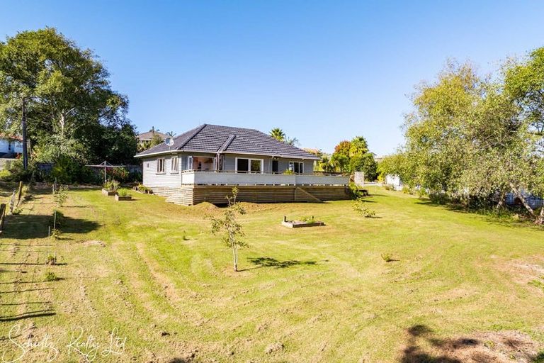 Photo of property in 15 Ash Grove, Maungaturoto, 0520