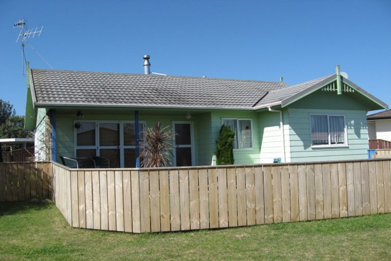 Photo of property in 41b Rosewood Place, Paraparaumu, 5032