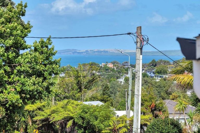 Photo of property in 68 Channel View Road, Campbells Bay, Auckland, 0630