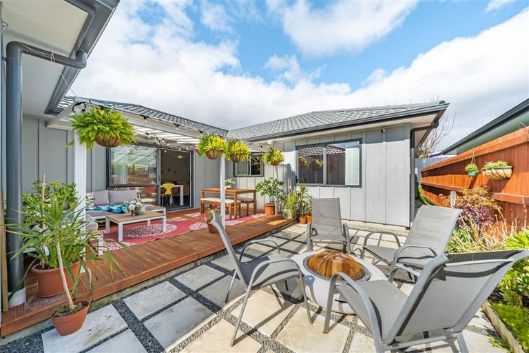 Photo of property in 85 Farmer Crescent, Taita, Lower Hutt, 5011