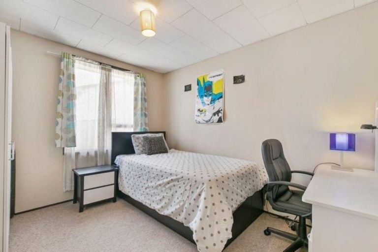 Photo of property in 1/9 Kimdale Place, Totara Heights, Auckland, 2105