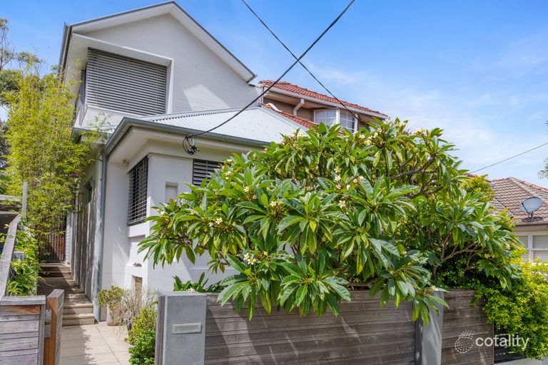 Property image of 10 Knowles Avenue North Bondi