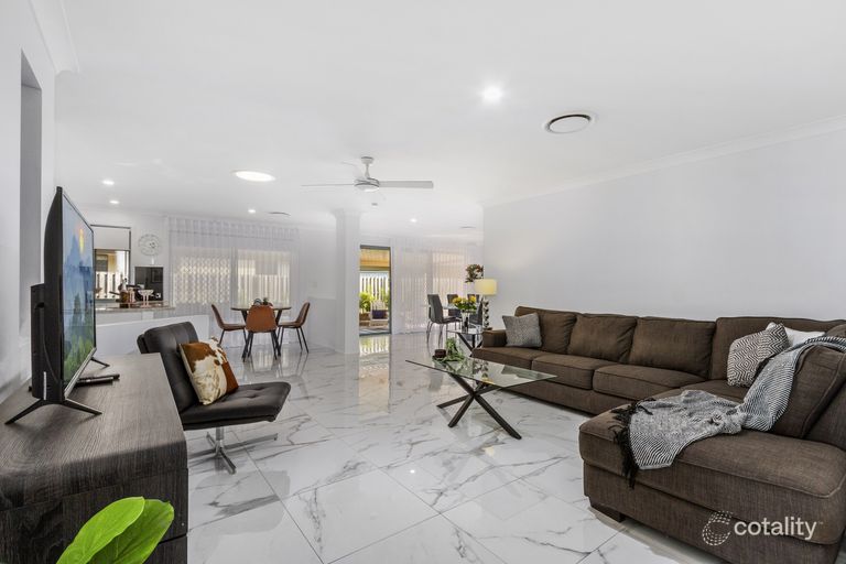 4 Dalley Park Drive, Helensvale, QLD 4212 Sale & Rental History