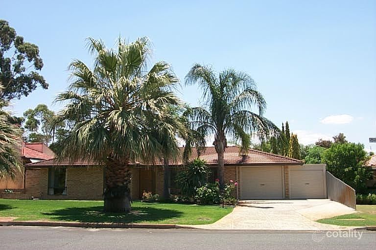 7 Callaway Street, Bull Creek, WA 6149 Sale & Rental History Property