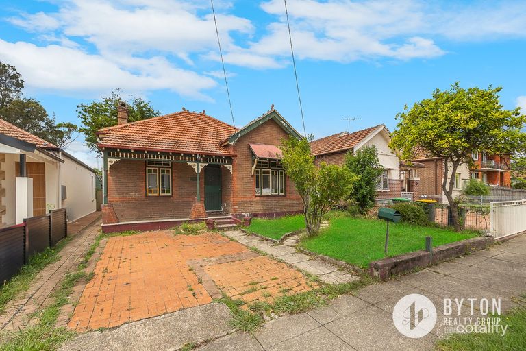 Property image of 39 Fifth Avenue Campsie