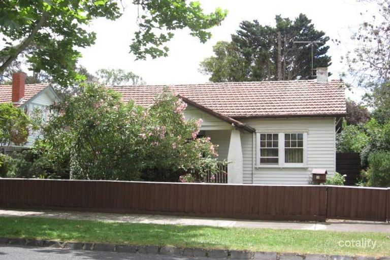 17 Bristol Street, Surrey Hills, VIC 3127 Sale & Rental History Price Estimator