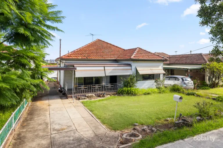 Property image of 39 Yanderra Street Condell Park