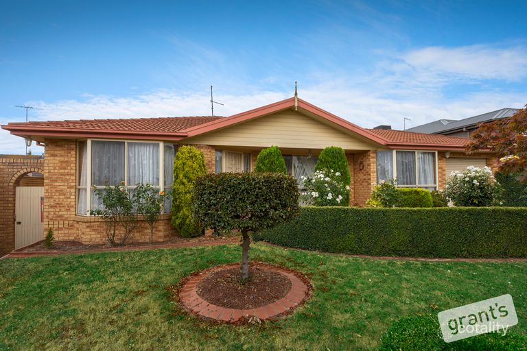 56 Grantham Crescent, Berwick, VIC 3806 Sale & Rental History