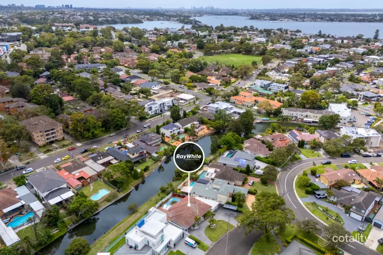 Property image of 3 Macleay Place Sylvania Waters