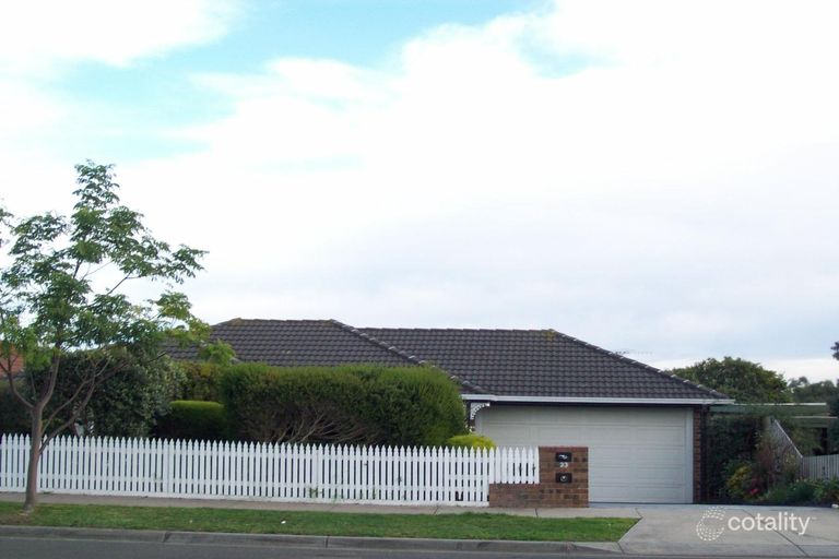 33 Kurrajong Road, Narre Warren, VIC 3805 Sale & Rental History