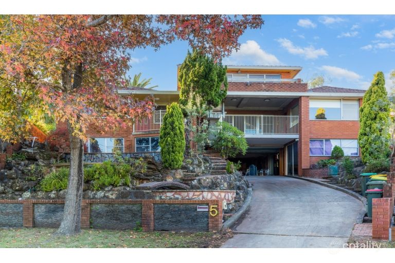 Property image of 5 Timor Close Kirrawee