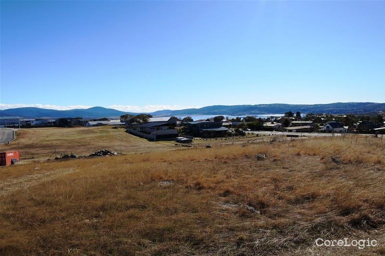 7 Jagungal Close, Jindabyne, NSW 2627 Sale & Rental History Property