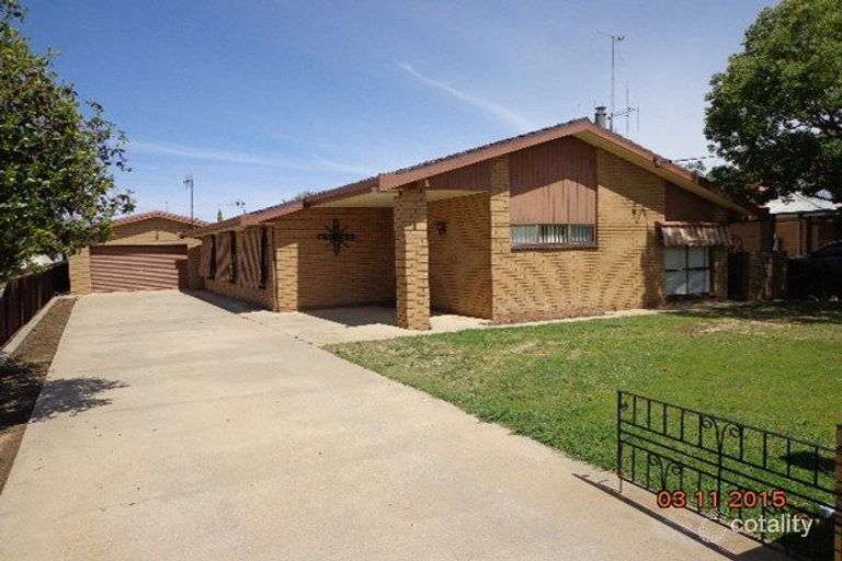 454 Wood Street, Deniliquin, NSW 2710 Sale & Rental History Property