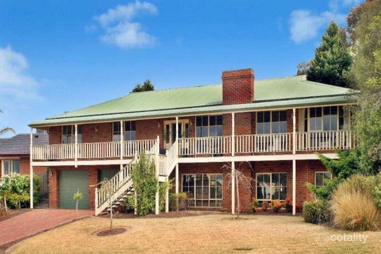 7 Settlers Way, St Helena, VIC 3088 Sale & Rental History Price Estimator