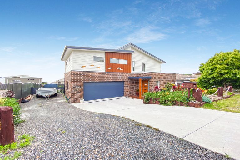 12 Casey Jayne Court, Tura Beach, NSW 2548 Sale & Rental History Property Value Estimator