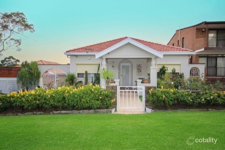 Property image of 12 Benwerrin Avenue Carss Park