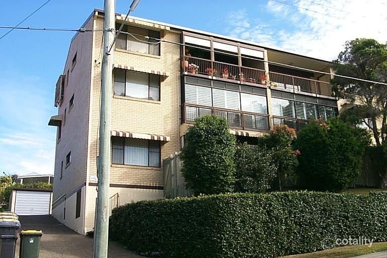 2/10 Riverton Street, Clayfield, QLD 4011 Sale & Rental History