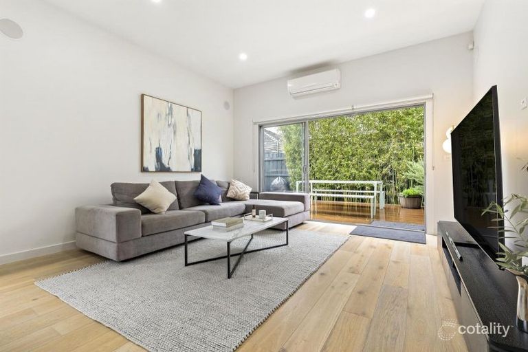 16a Margaret Muir Way , MOONEE PONDS, VIC 3039 | CommBank