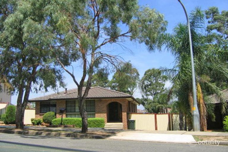 33 Warragamba Crescent, Bossley Park, NSW 2176 Sale & Rental History