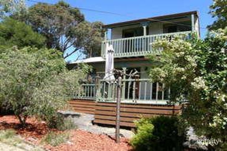 4 Edgewater Terrace, Warneet, VIC 3980 Sale & Rental History Property