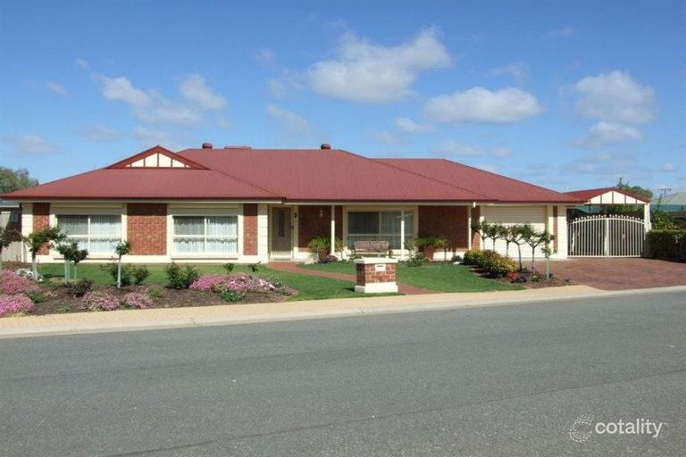 9 Sorrento Court, Renmark, SA 5341 Sale & Rental History Property