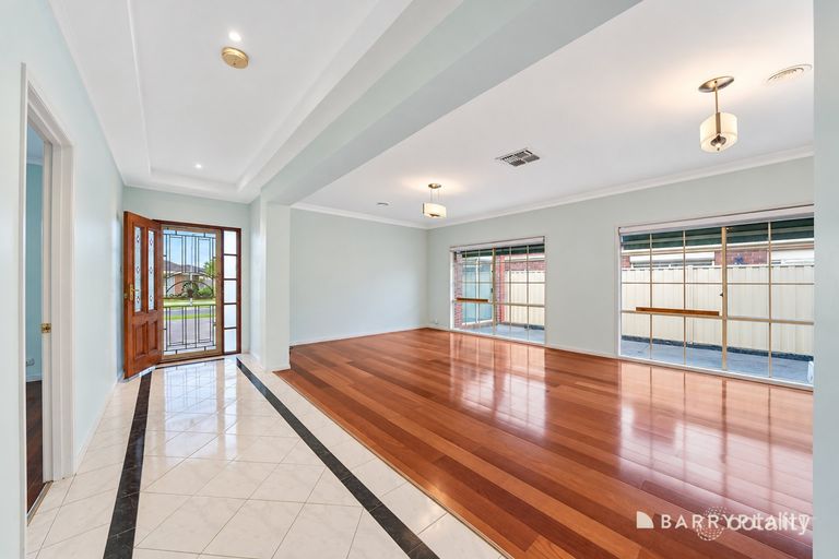 6 Oldtrack Place , HOPPERS CROSSING, VIC 3029 | CommBank