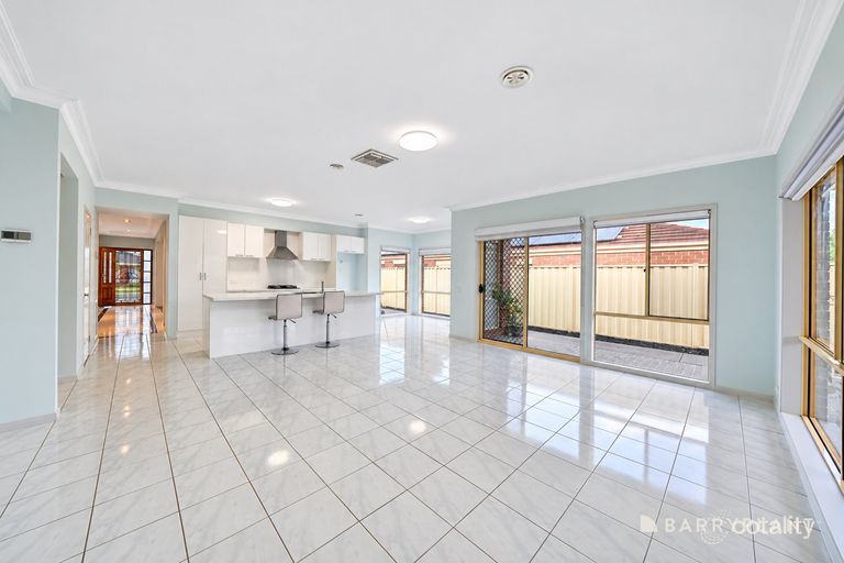 6 Oldtrack Place , HOPPERS CROSSING, VIC 3029 | CommBank