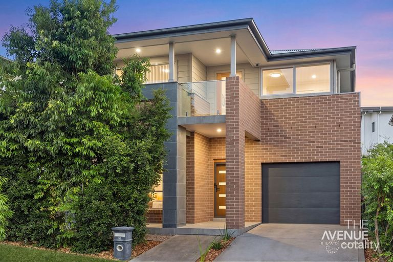 Property image of 10 Goldstone Way Gables