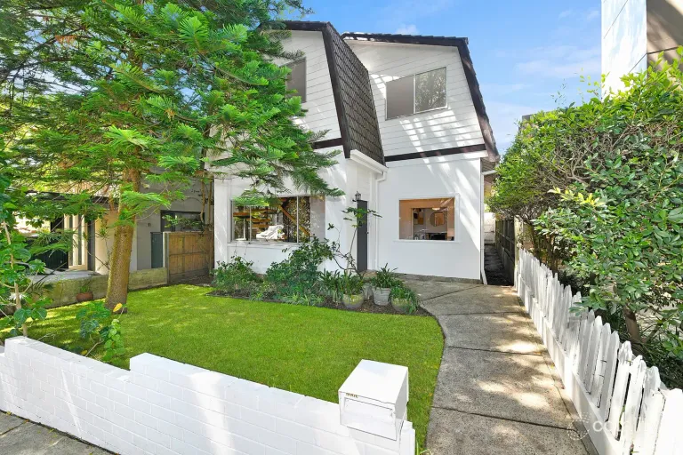 Property image of 12 Plumer Road Rose Bay
