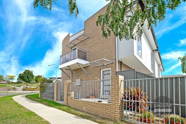 3/14 Branksome Way, Glenmore Park, NSW 2745 Sale & Rental History