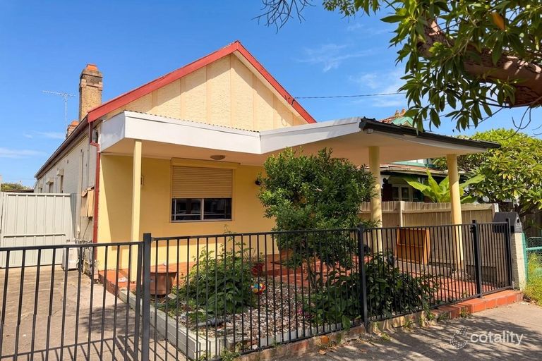 Property image of 2 Sheffield Street Auburn